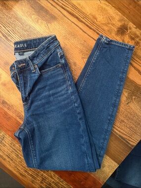 American Eagle Outfitters Women's Straight Leg Dark Blue Jeans